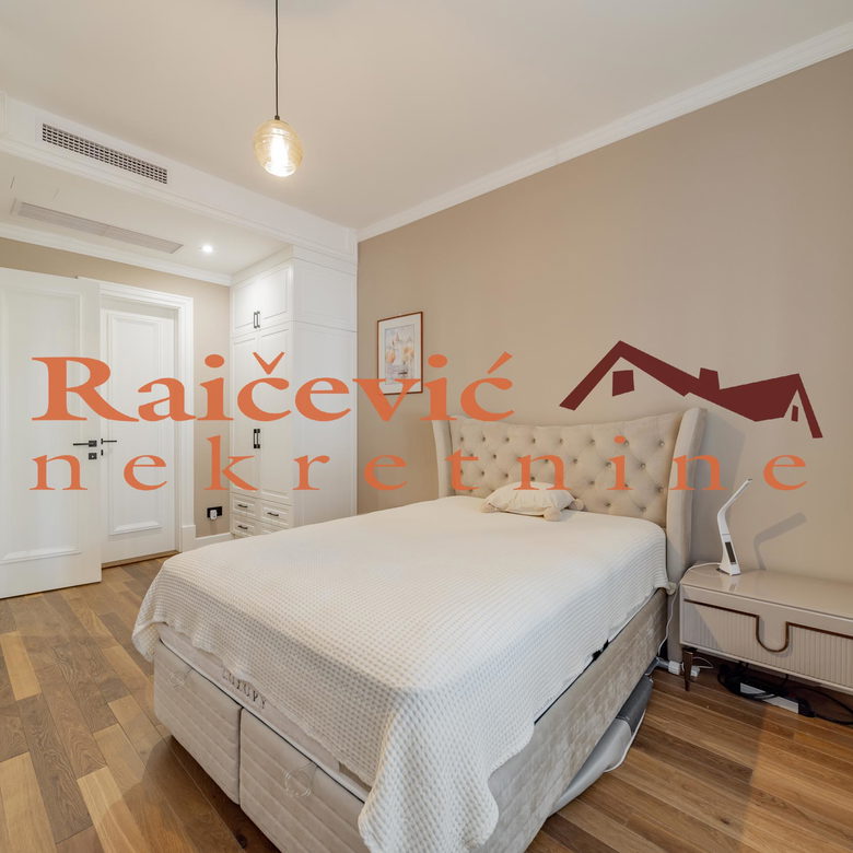 Trosoban stan na prodaju, Pregrevica, Beograd, 102m², 500.000 €