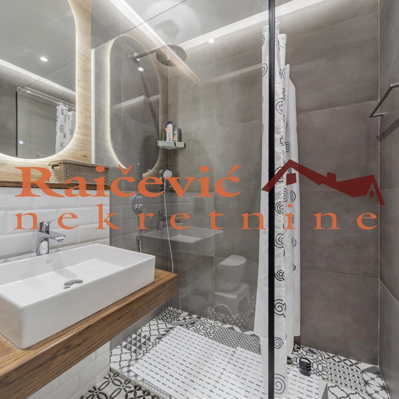 Trosoban stan na prodaju, Pregrevica, Beograd, 102m², 500.000 €