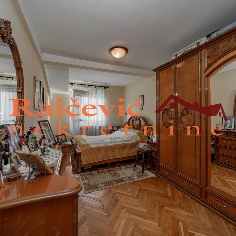 Kuća za izdavanje, Voždovac, Beograd, 604m², 5.300 €/mes