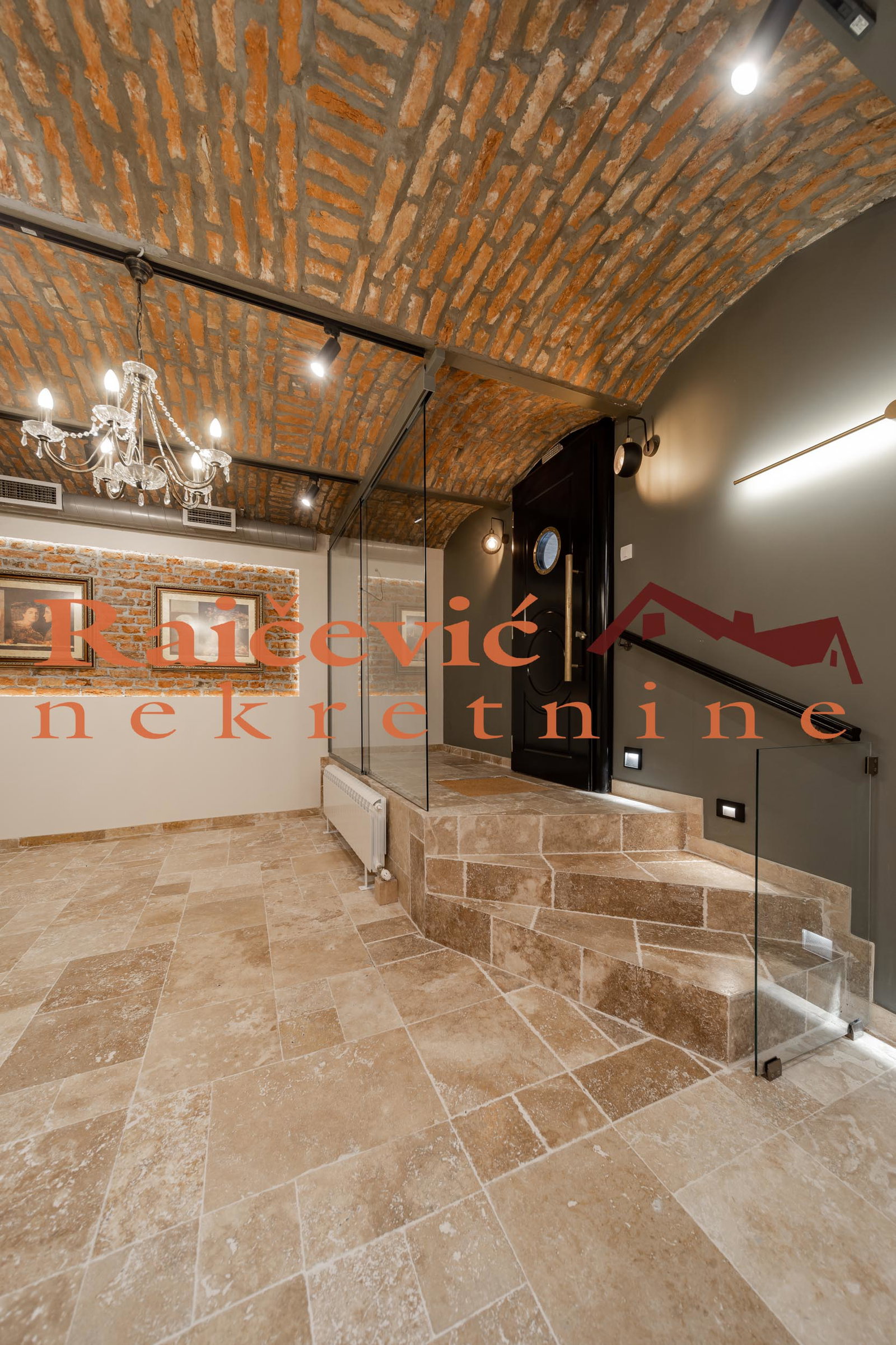 Lokal Prodaja Beograd Centar (Čukarica) 210 m2