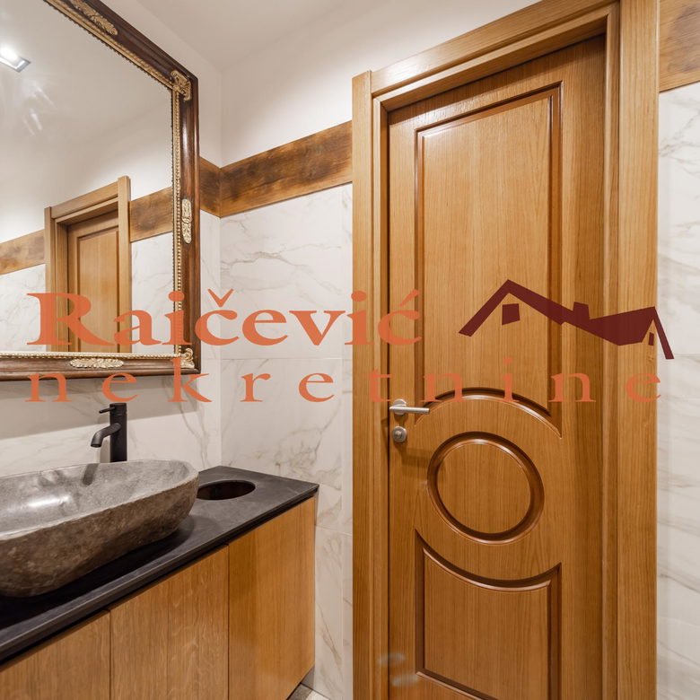 Lokal na prodaju, Centar, Beograd, 210m², 649.000 €