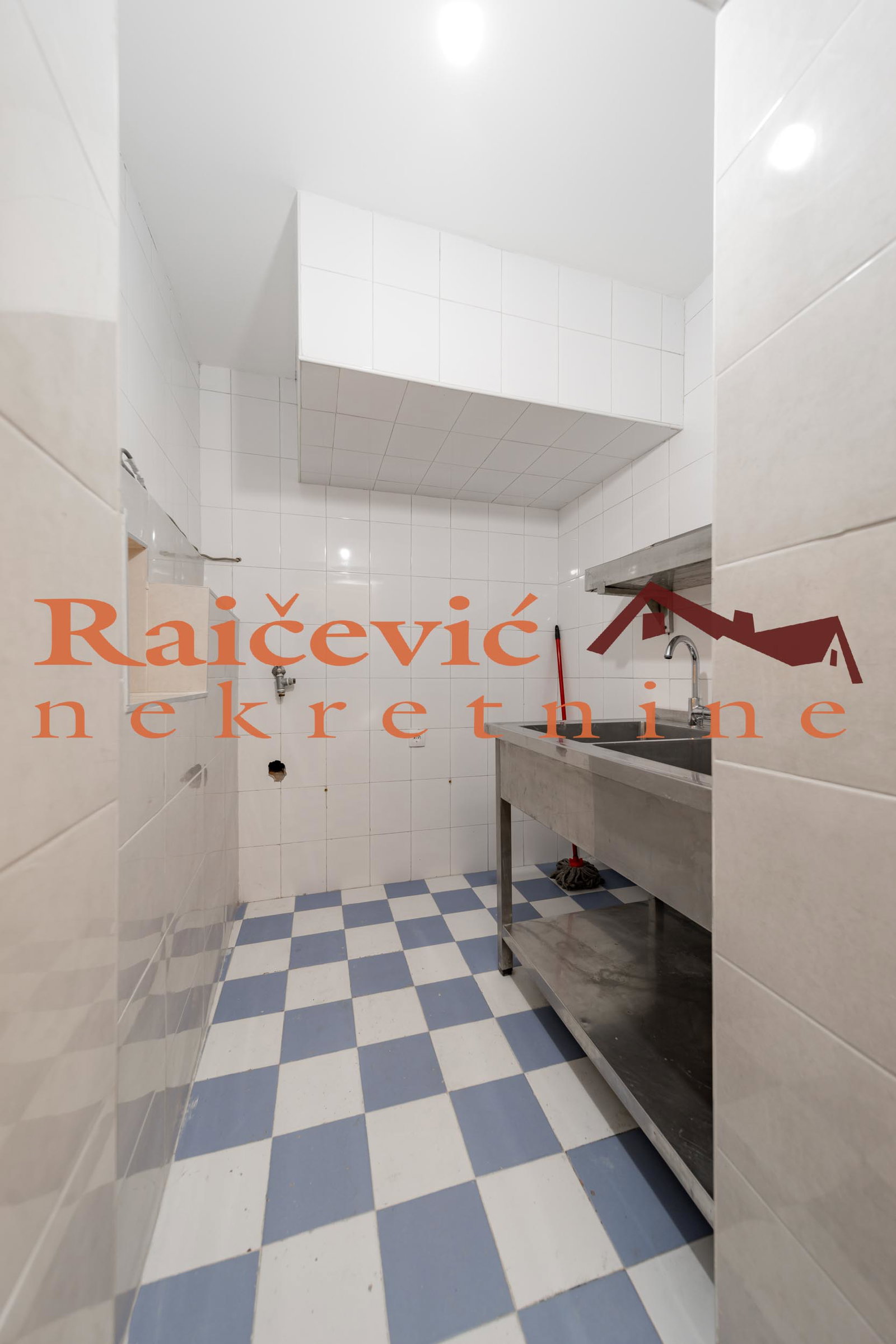 Lokal na prodaju, Centar, Beograd, 210m², 649.000 €