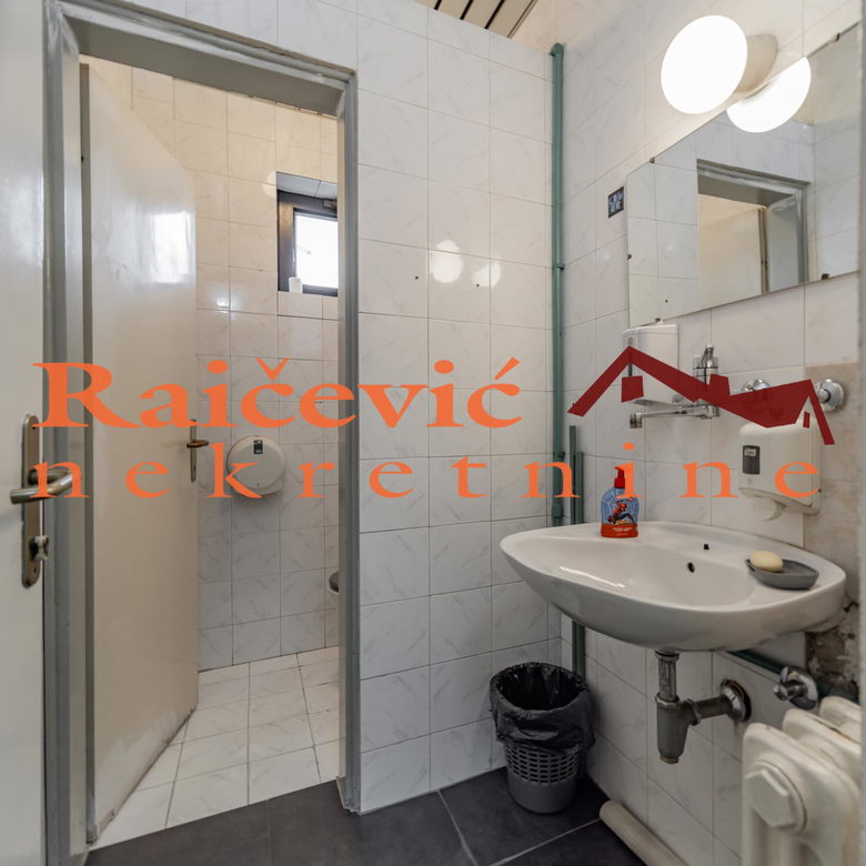 Lokal na prodaju, Banovo Brdo, Beograd, 273m², 464.000 €