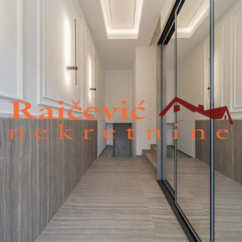 Petosoban stan na prodaju, Dušanovac, Beograd, 162m², 487.800 €