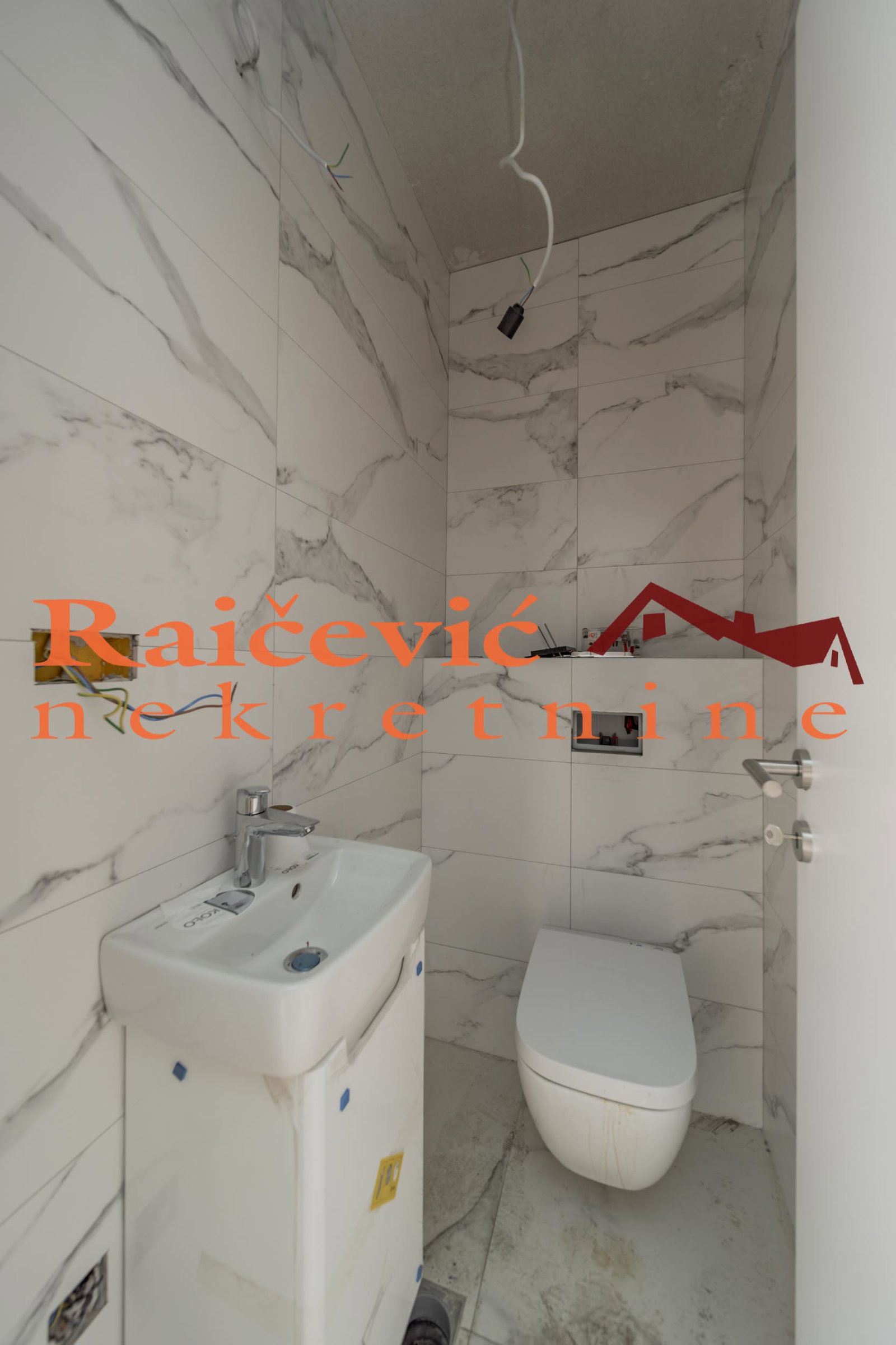 138263 Lokal na prodaju, Dušanovac, Beograd, 256m², 819.200 €