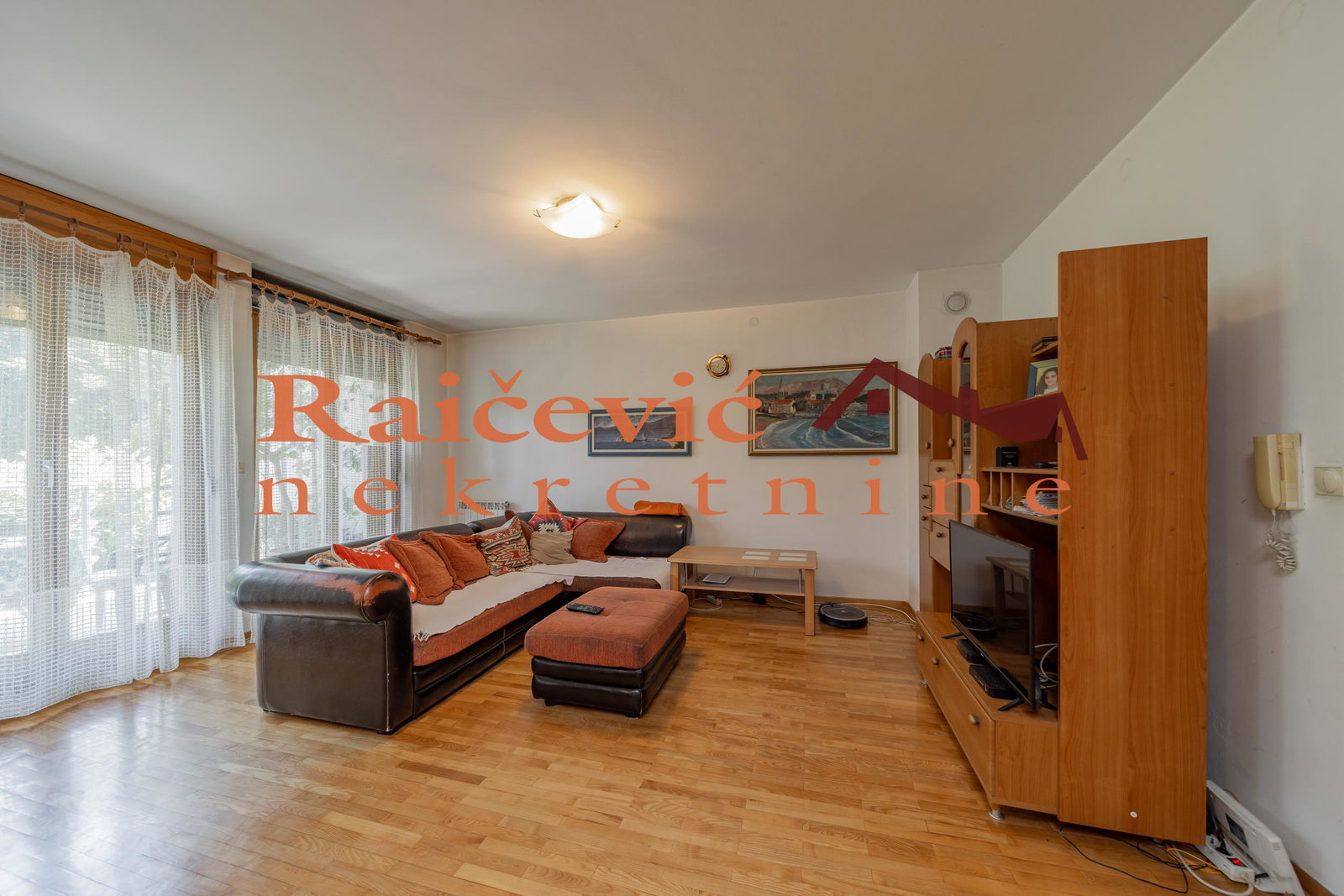 Stan Prodaja Beograd Dedinje 142 m2