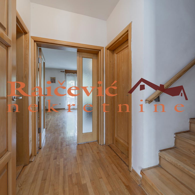 Stan Prodaja Beograd Dedinje 142 m2