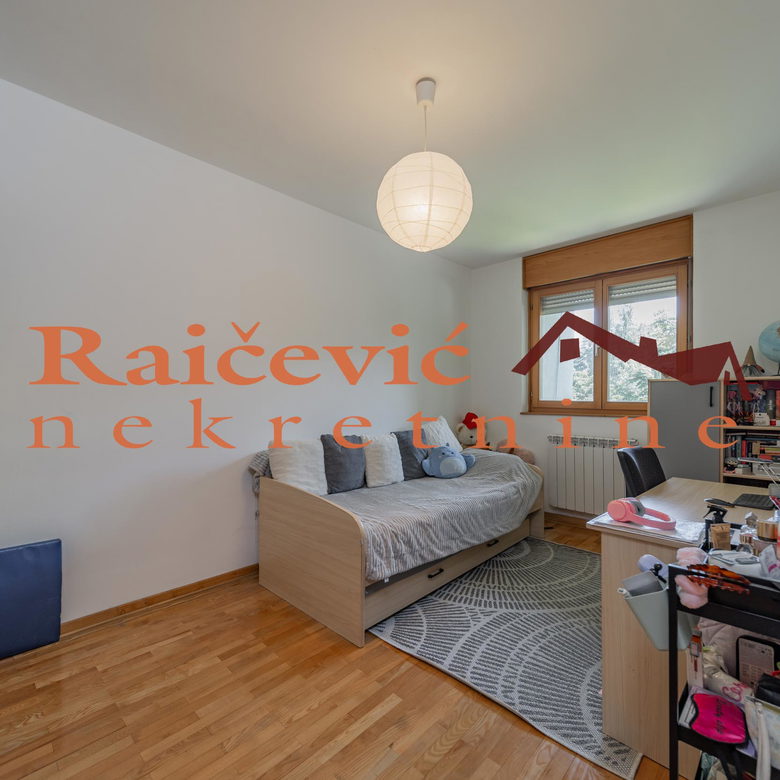 Petosoban stan na prodaju, Dedinje, Beograd, 142m², 470.000 €