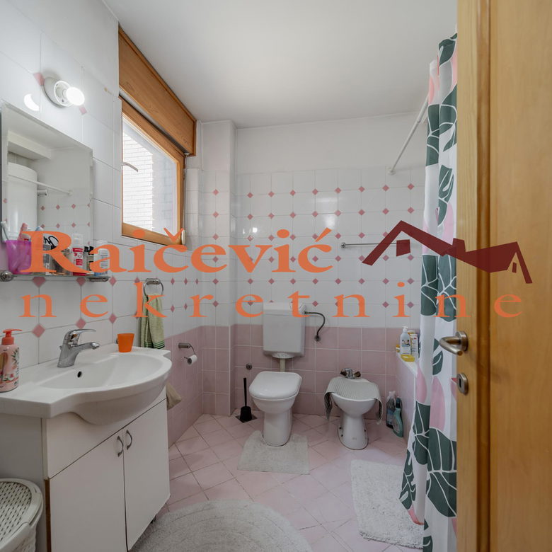 Petosoban stan na prodaju, Dedinje, Beograd, 142m², 470.000 €