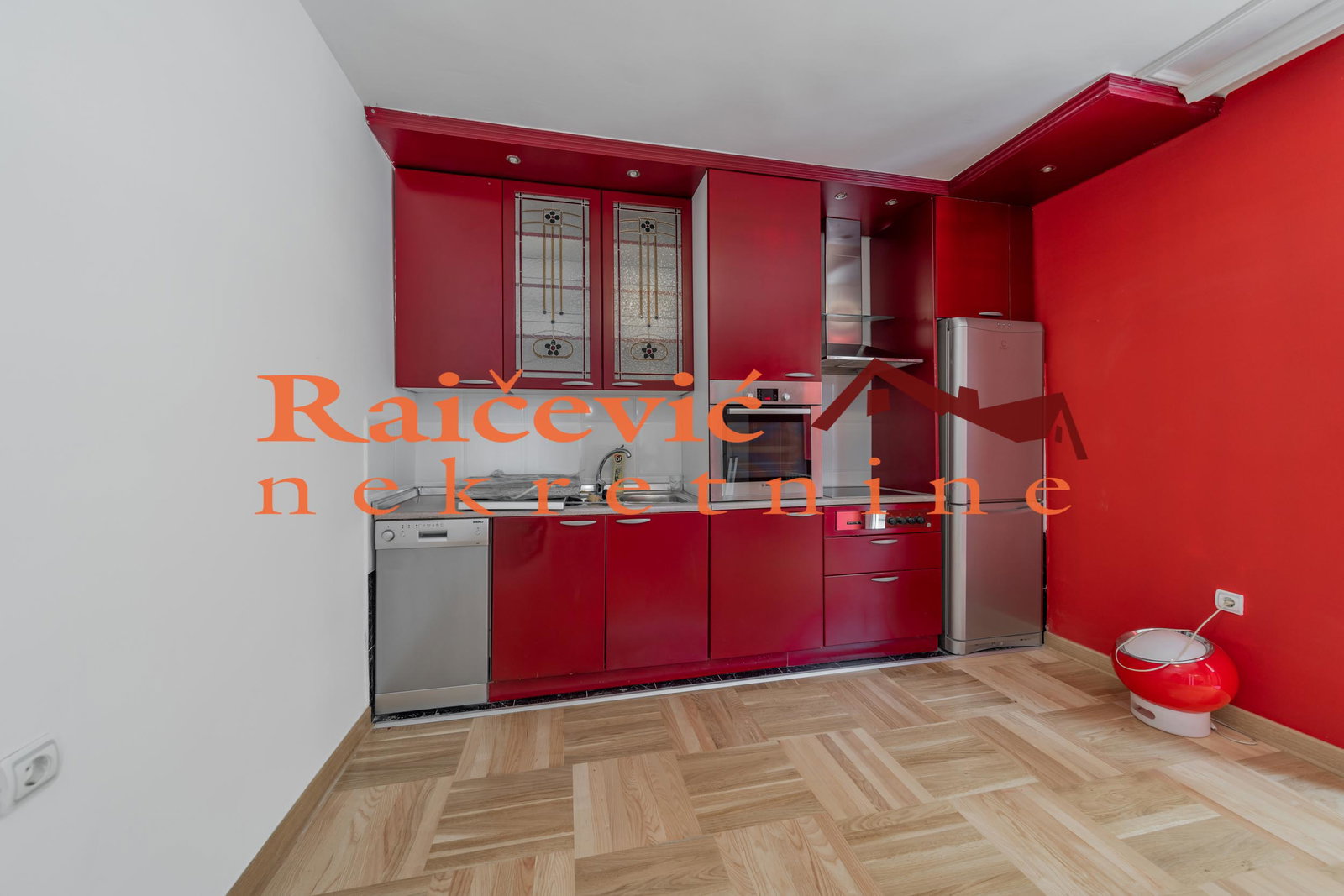 139647 Kuća za izdavanje, Trošarina, Beograd, 544m², 3.000 €/mes
