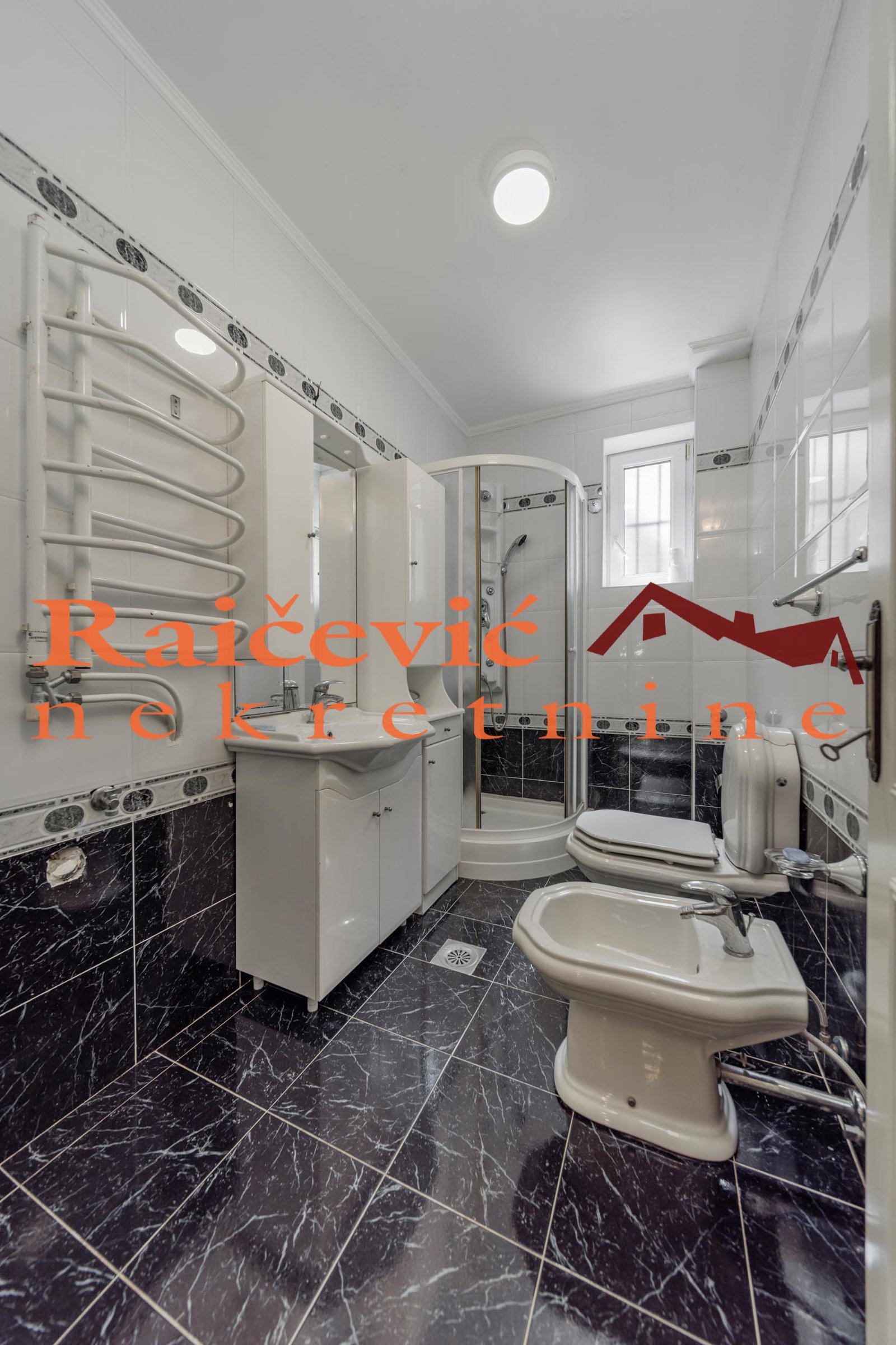 139649 Kuća za izdavanje, Trošarina, Beograd, 544m², 3.000 €/mes