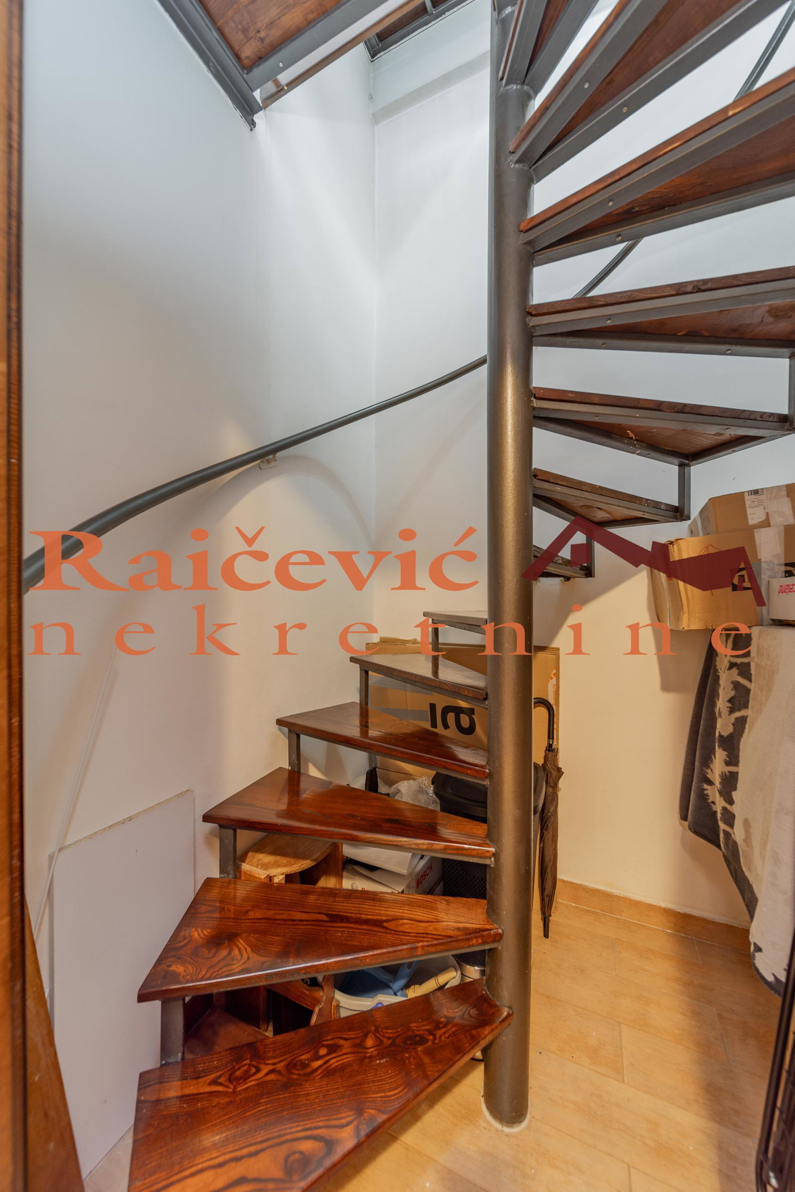 139691 Dvosoban stan na prodaju, Gornji Grad, Beograd, 51m², 168.000 €
