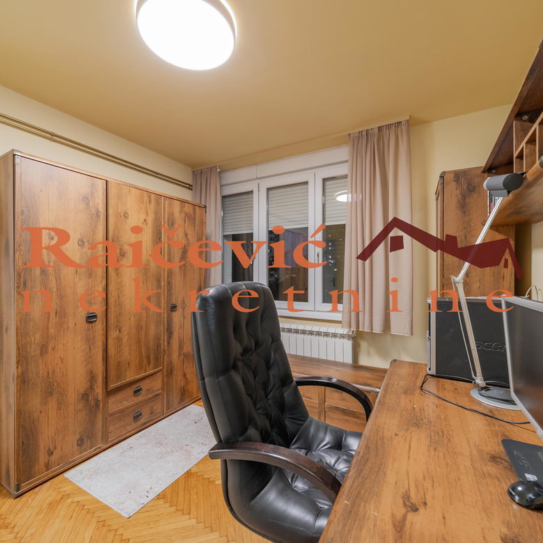 Četvorosoban stan na prodaju, Gradska Bolnica, Beograd, 104m², 348.000 €
