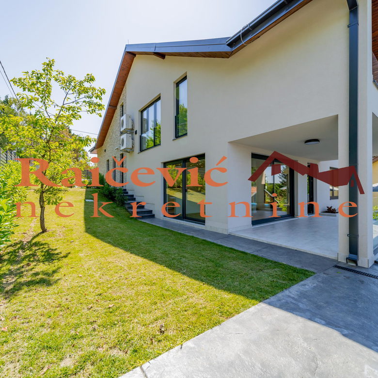 Kuća Prodaja Beograd Trebež 393 m2