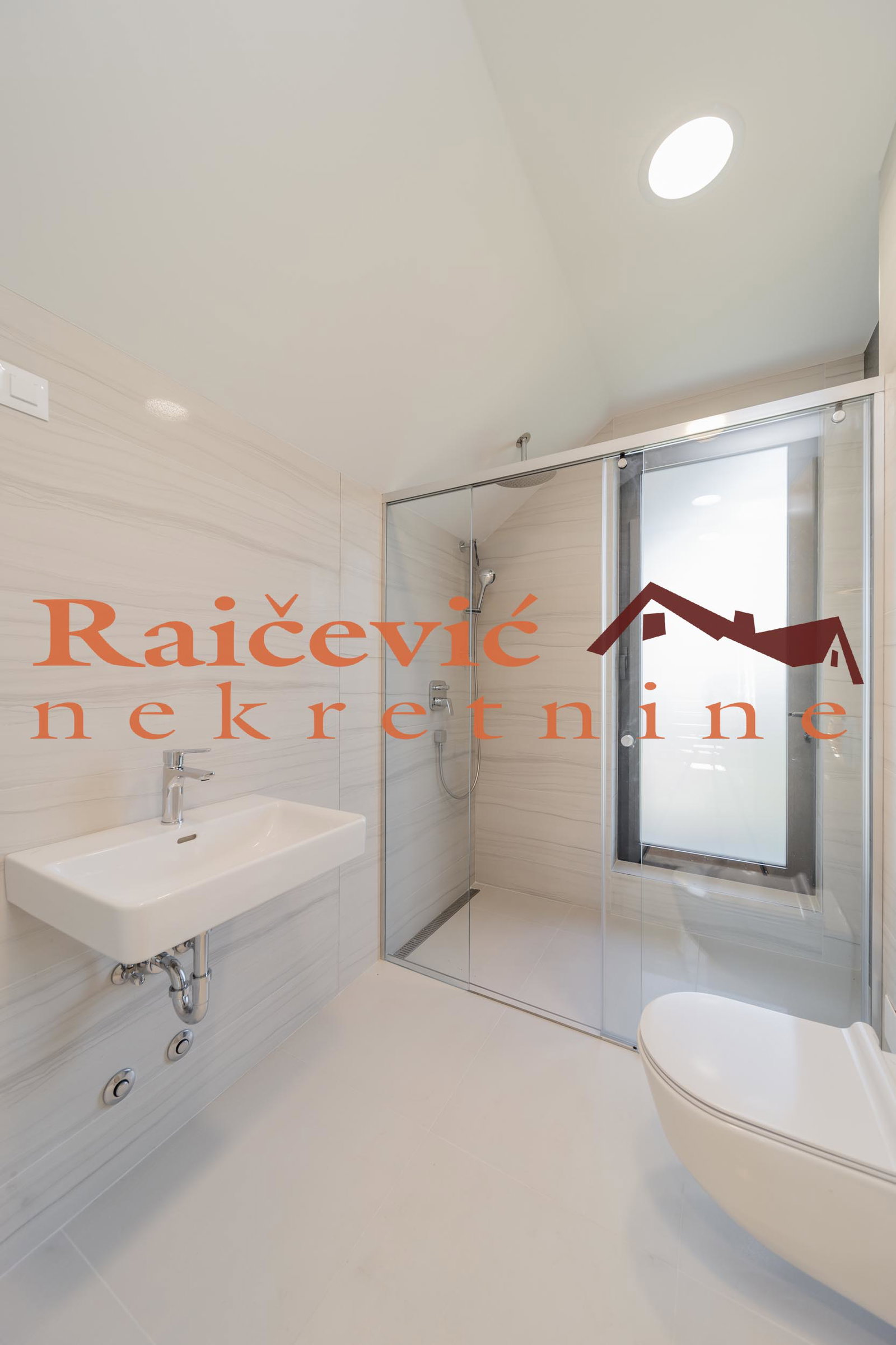 139813 Kuća na prodaju, Trebež, Beograd, 393m², 450.000 €