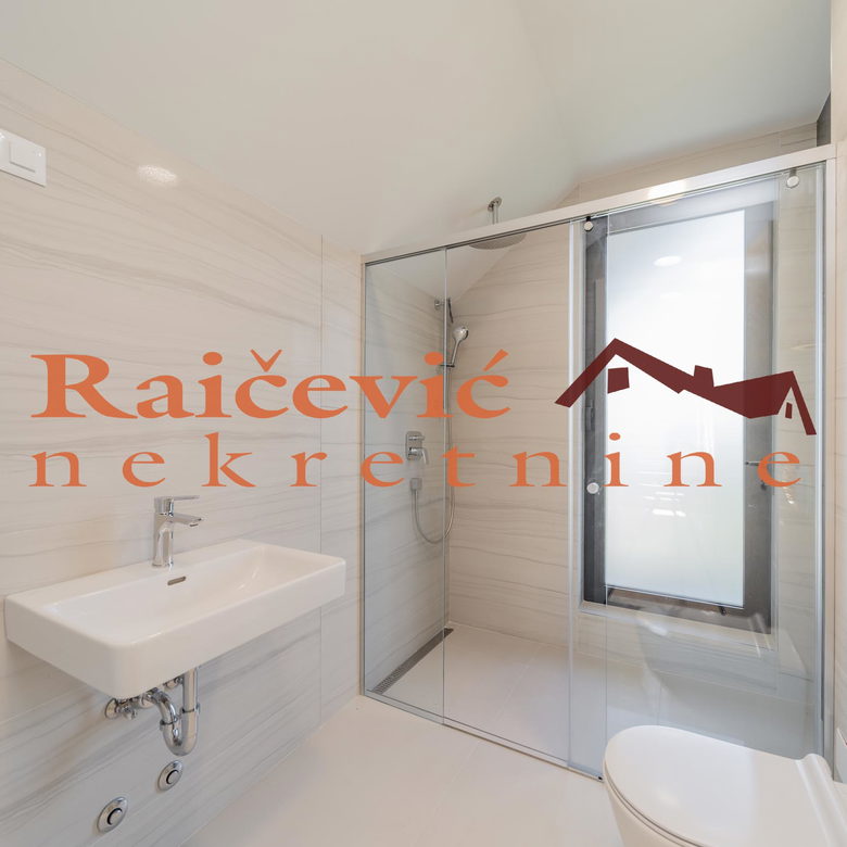 Kuća na prodaju, Trebež, Beograd, 393m², 450.000 €