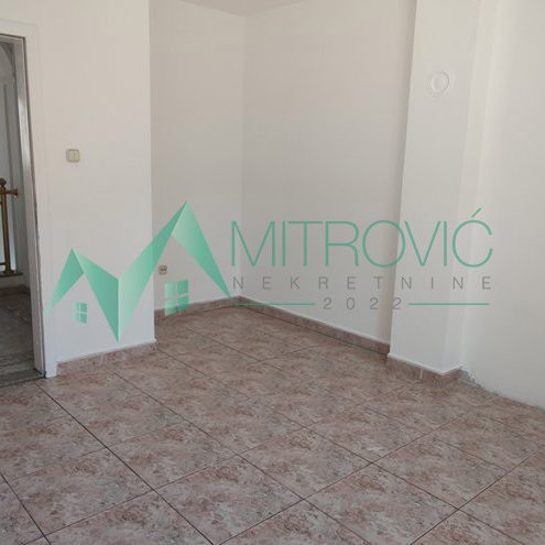 Lokal na prodaju, Nova Detelinara, Novi Sad, 300m², 3.500 €