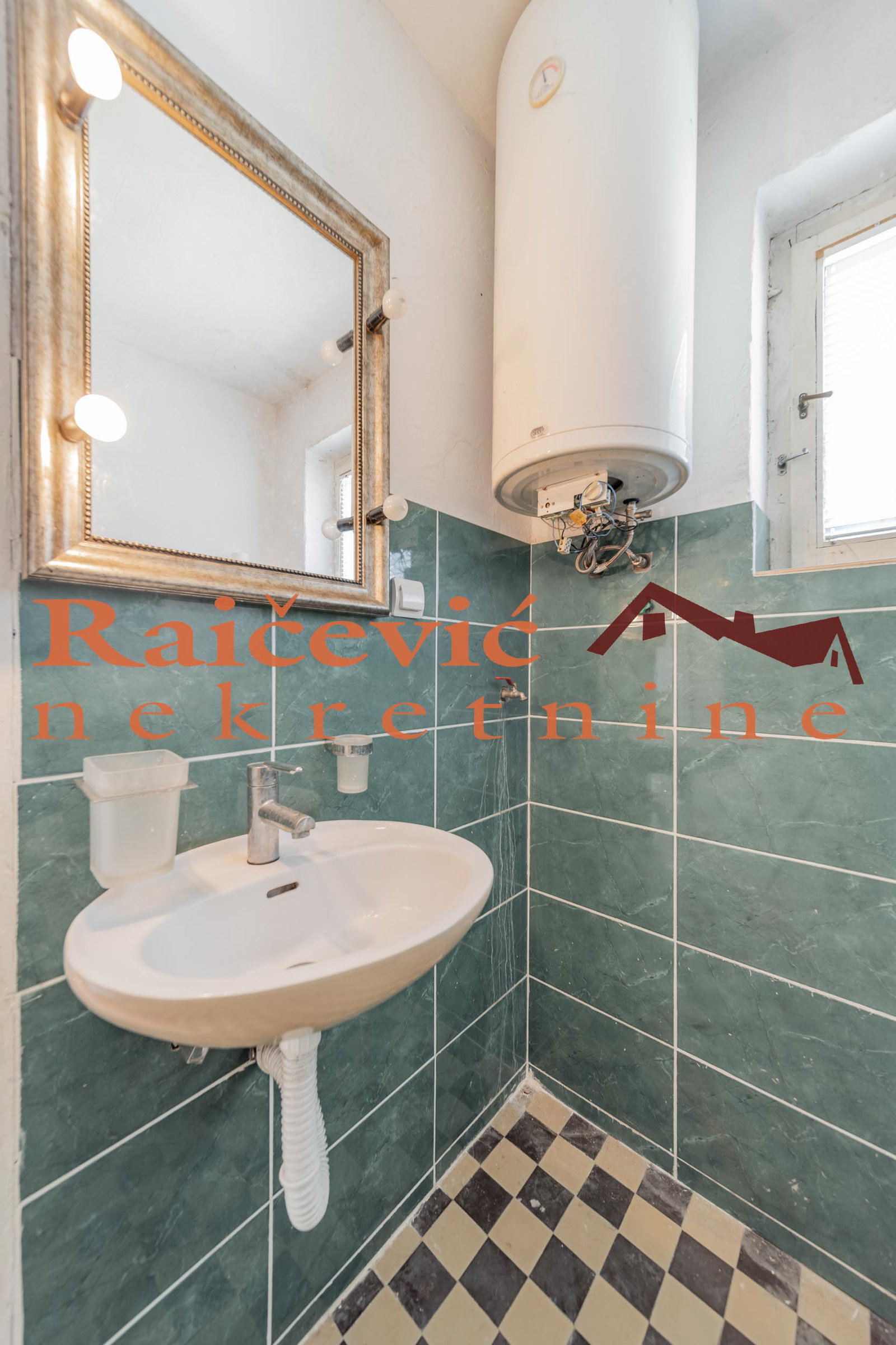 Dvosoban stan na prodaju, Čukarička Padina, Beograd, 26m², 68.000 €