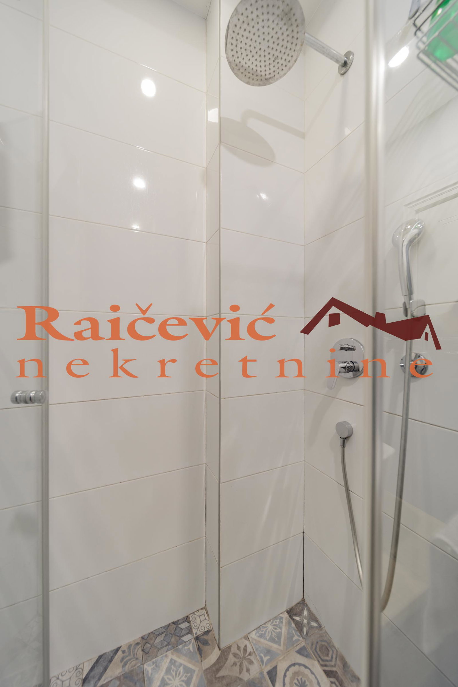 141111 Stan Prodaja Beograd Centar (Čukarica) 73 m2