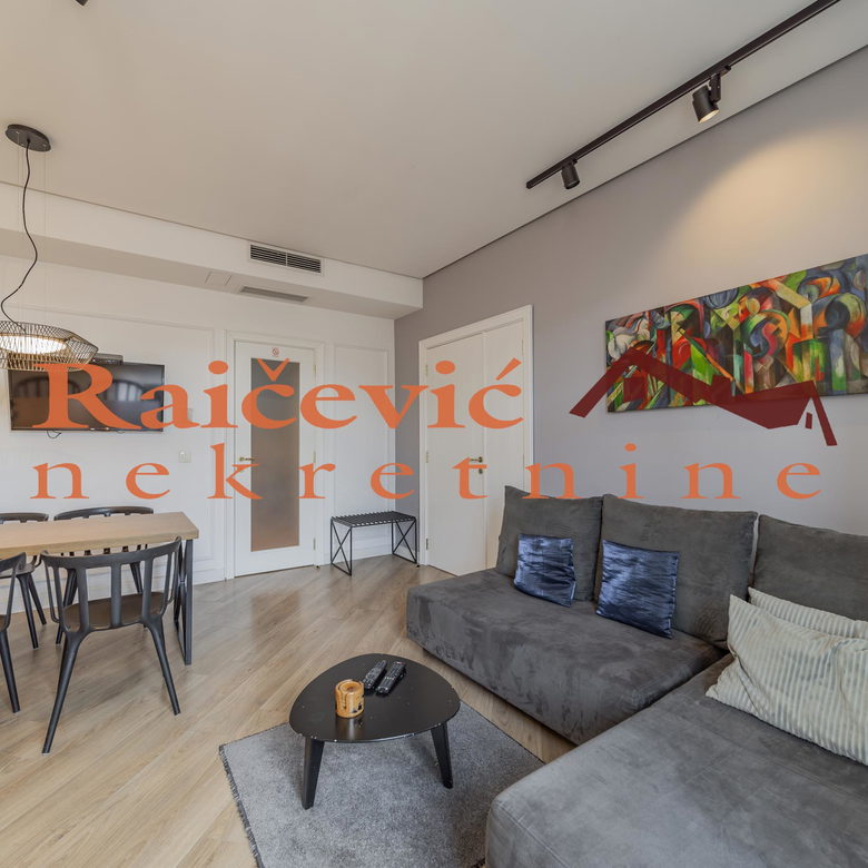 Trosoban stan na prodaju, Centar, Beograd, 73m², 389.000 €