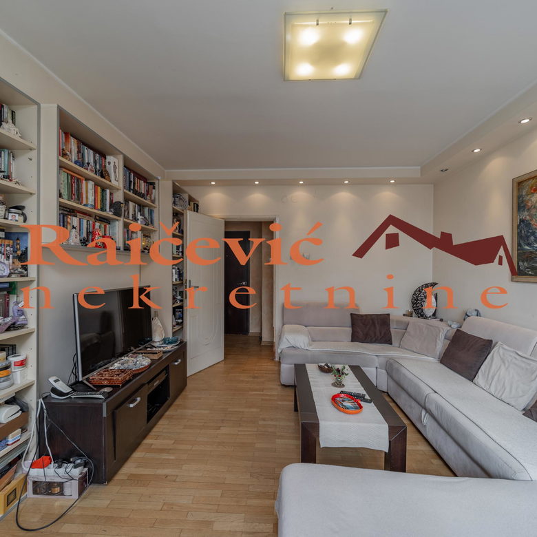 Stan Prodaja Beograd Blok 23 70 m2