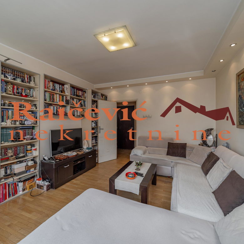 Stan Prodaja Beograd Blok 23 70 m2