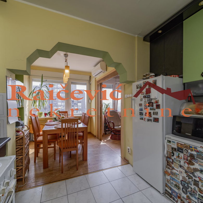Stan Prodaja Beograd Blok 23 70 m2