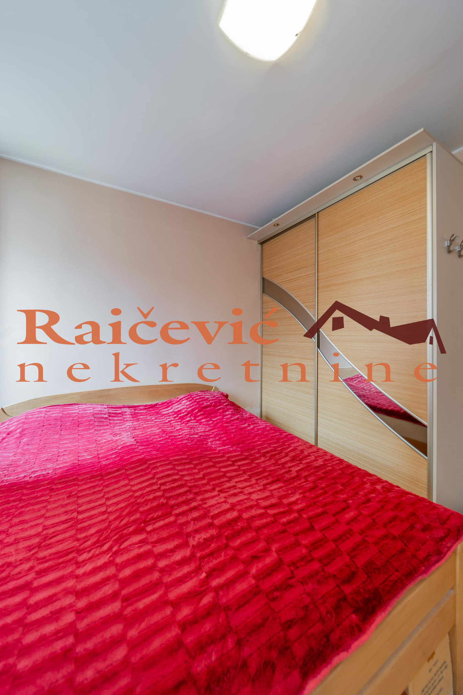 141684 Trosoban stan na prodaju, Blok 23, Beograd, 70m², 242.000 €