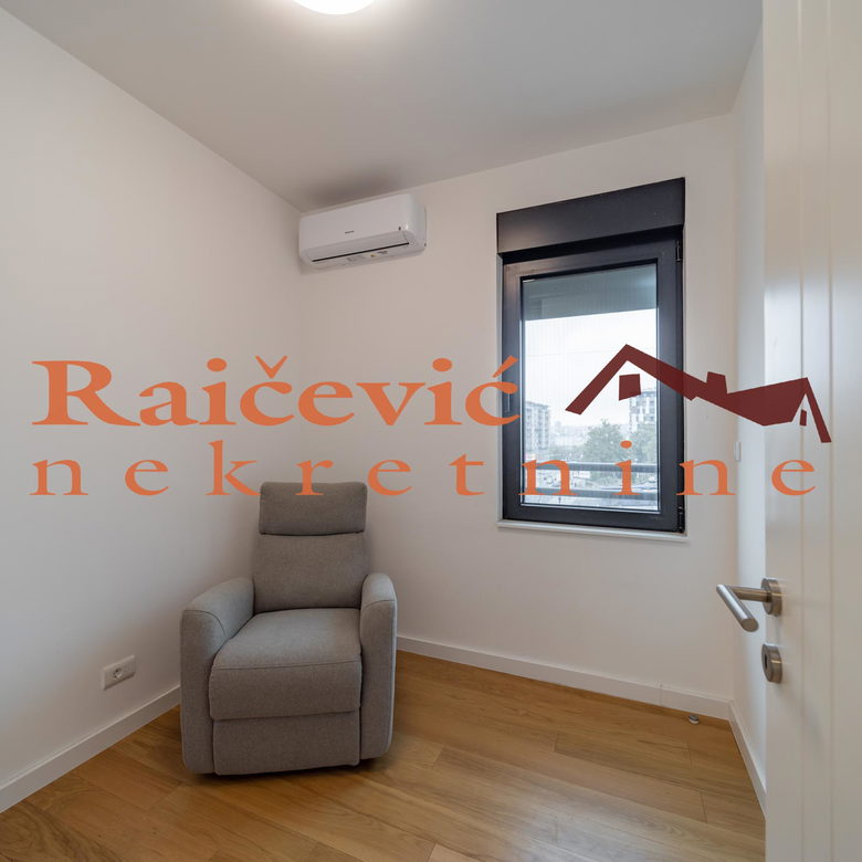 Četvorosoban stan na prodaju, Trošarina, Beograd, 88m², 320.000 €