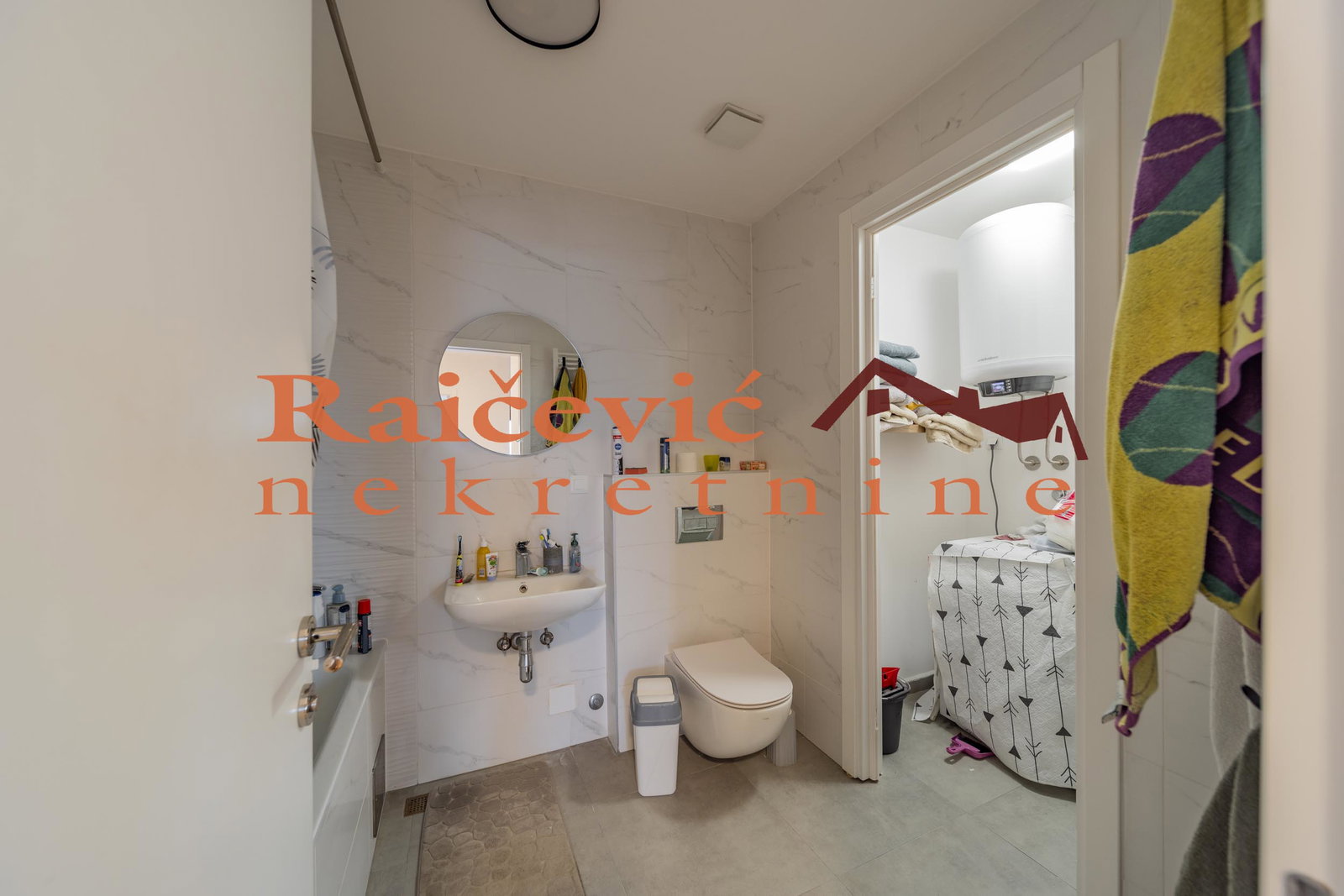 142471 Četvorosoban stan na prodaju, Trošarina, Beograd, 88m², 320.000 €