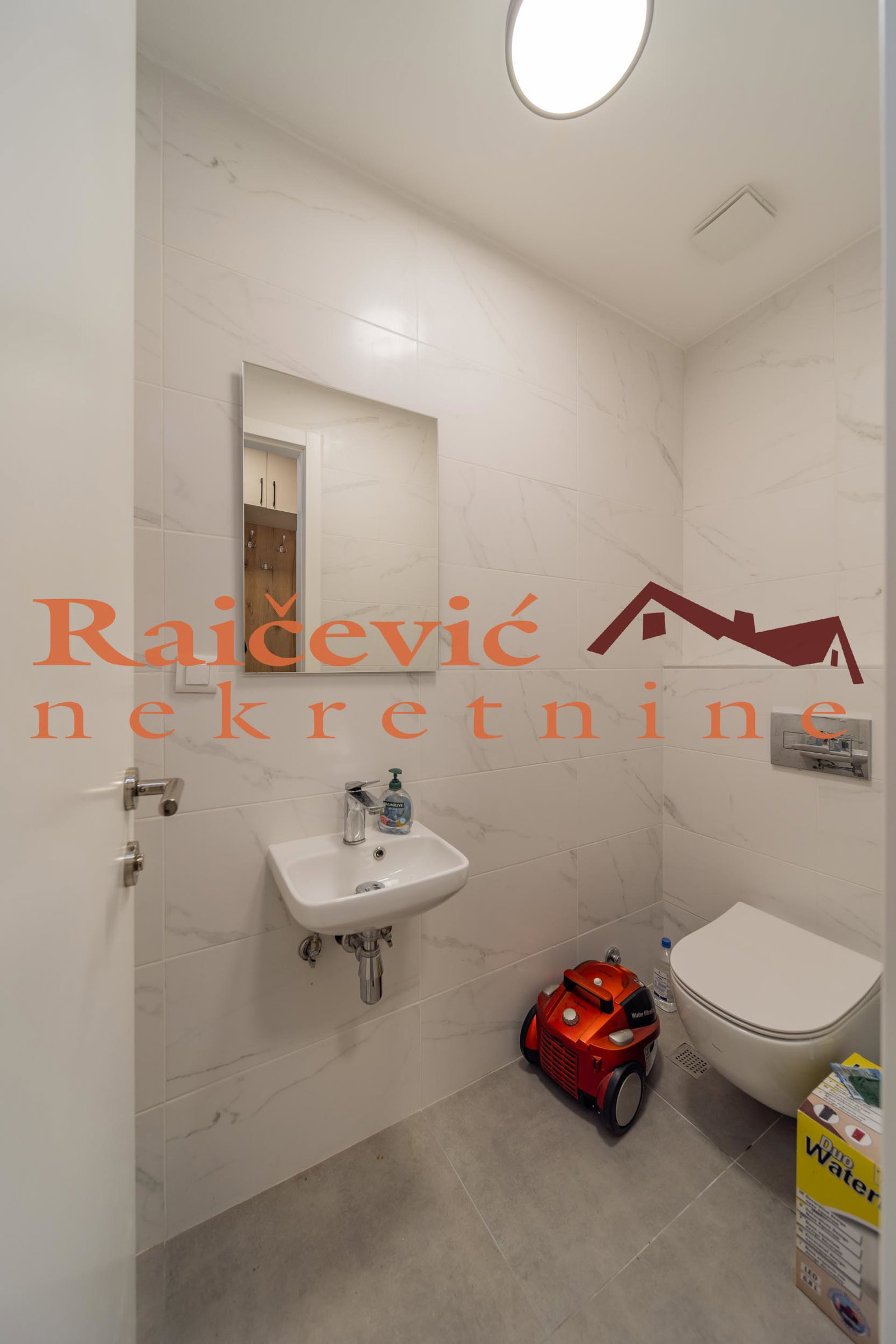 142474 Četvorosoban stan na prodaju, Trošarina, Beograd, 88m², 320.000 €