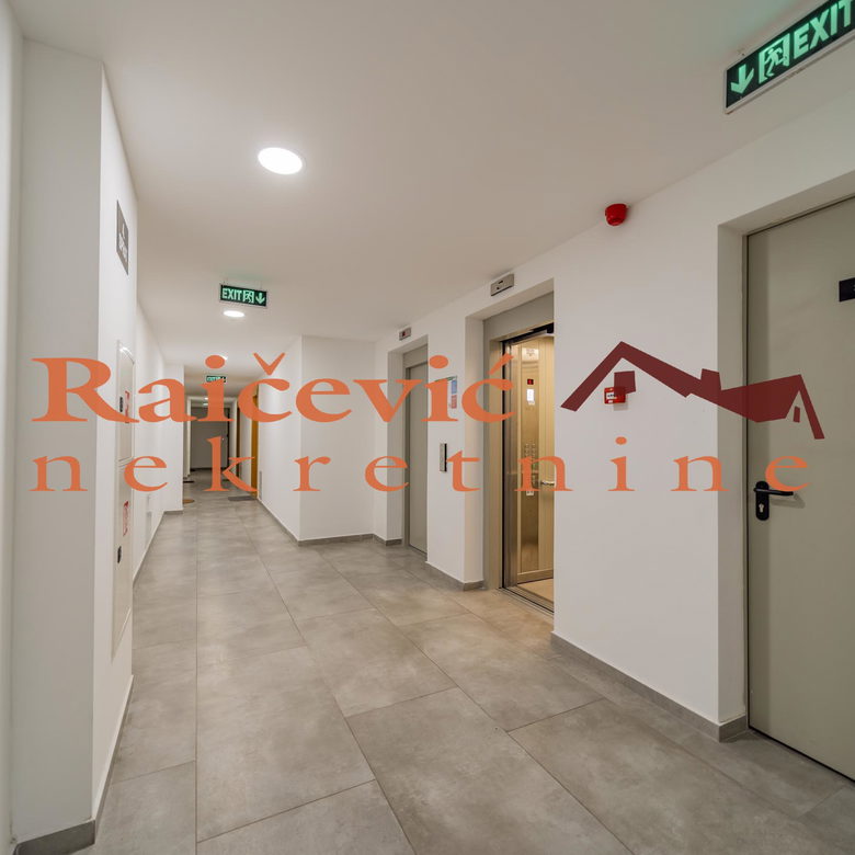 Četvorosoban stan na prodaju, Trošarina, Beograd, 88m², 320.000 €