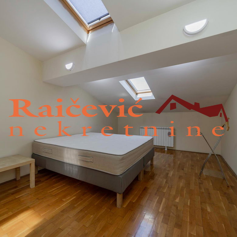 Četvorosoban stan na prodaju, Đeram, Beograd, 160m², 375.000 €