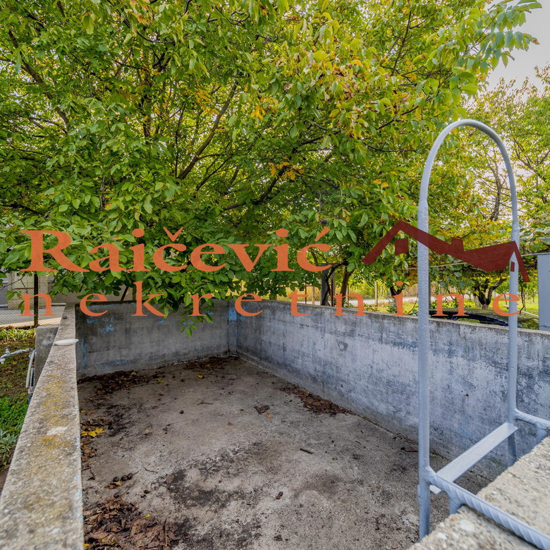Plac Prodaja Beograd Radiofar 2252 m2