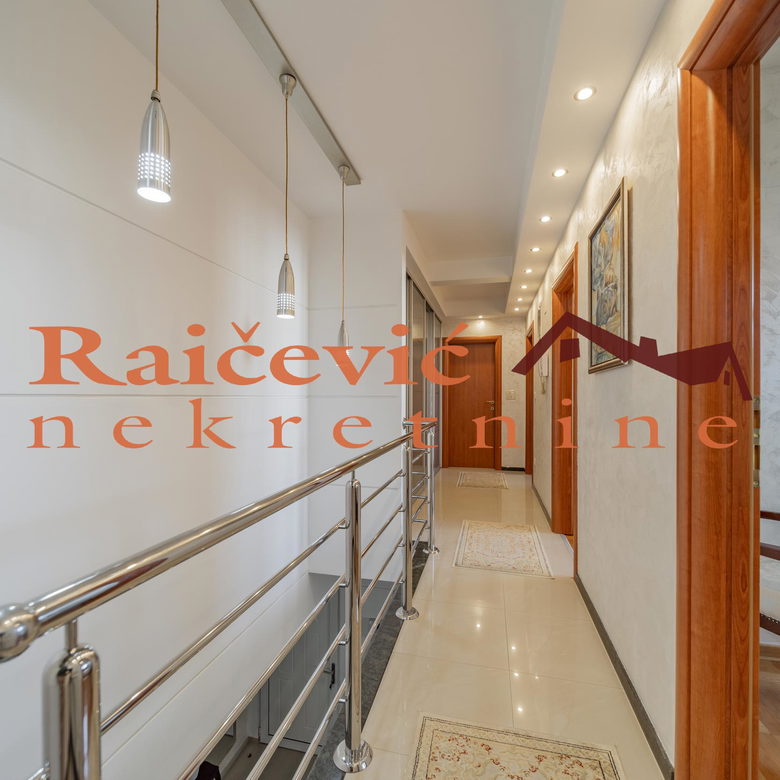 Četvorosoban stan na prodaju, Lion, Beograd, 112m², 450.000 €