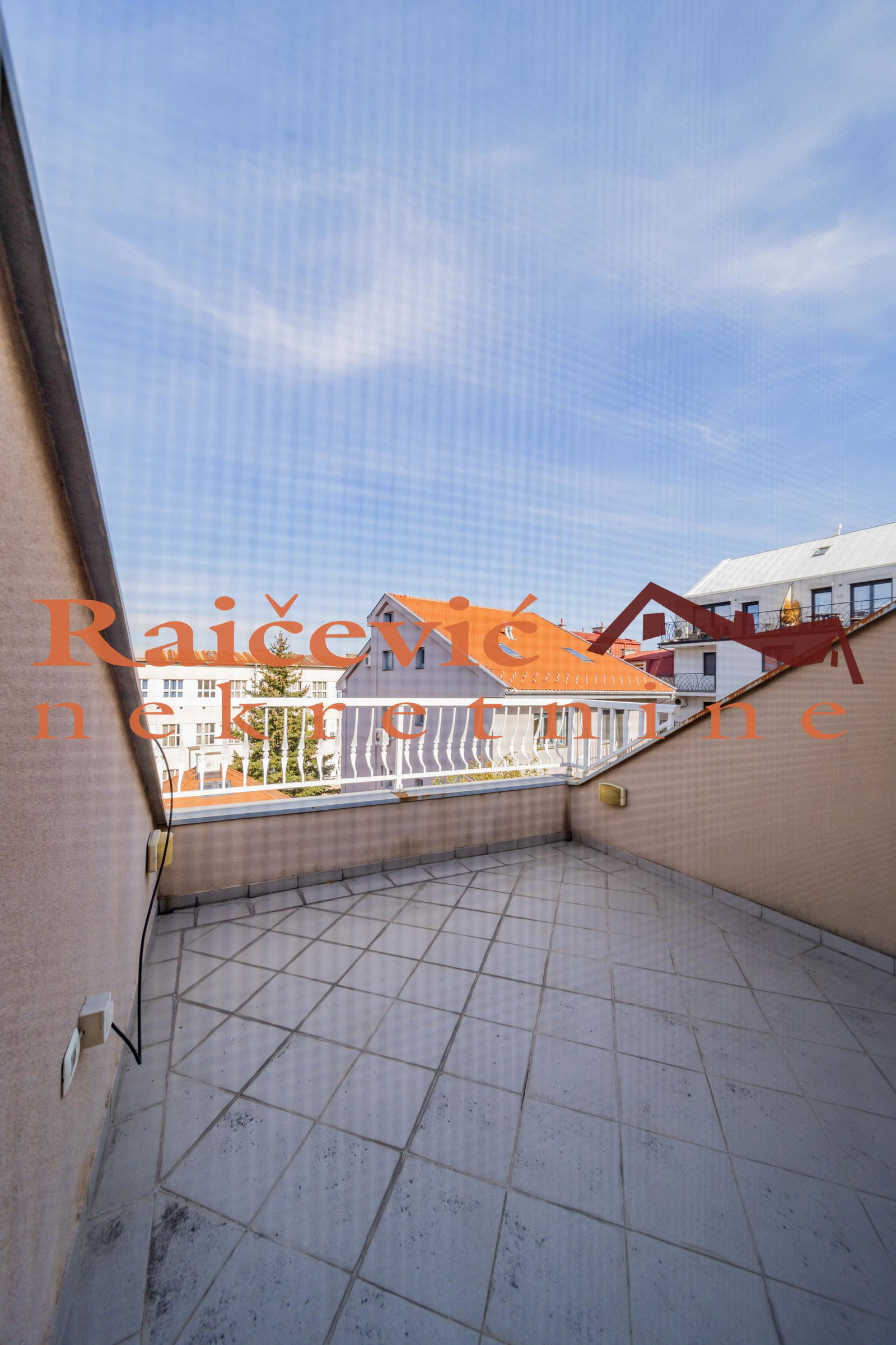 Četvorosoban stan na prodaju, Lion, Beograd, 112m², 450.000 €