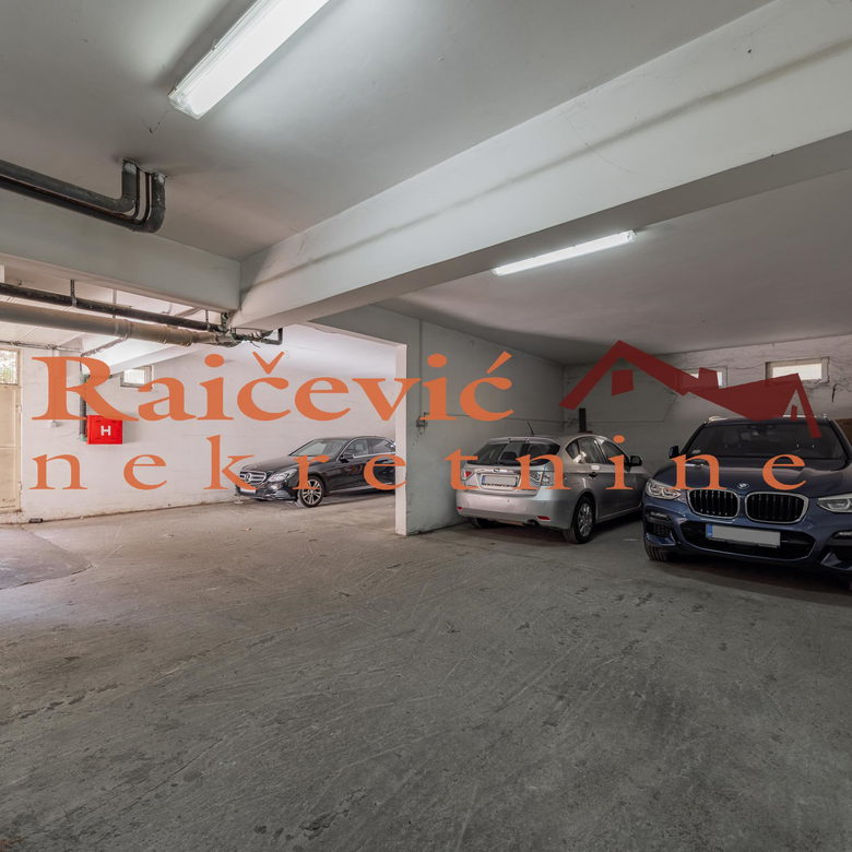 Četvorosoban stan na prodaju, Lion, Beograd, 112m², 450.000 €