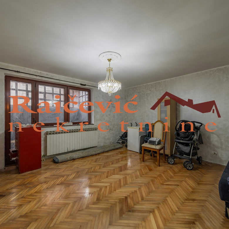 Kuća Izdavanje Beograd Učiteljsko Naselje 500 m2