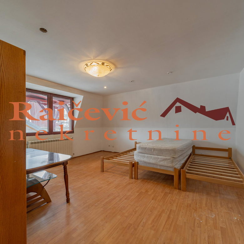 Kuća za izdavanje, Učiteljsko Naselje, Beograd, 500m², 7.000 €/mes