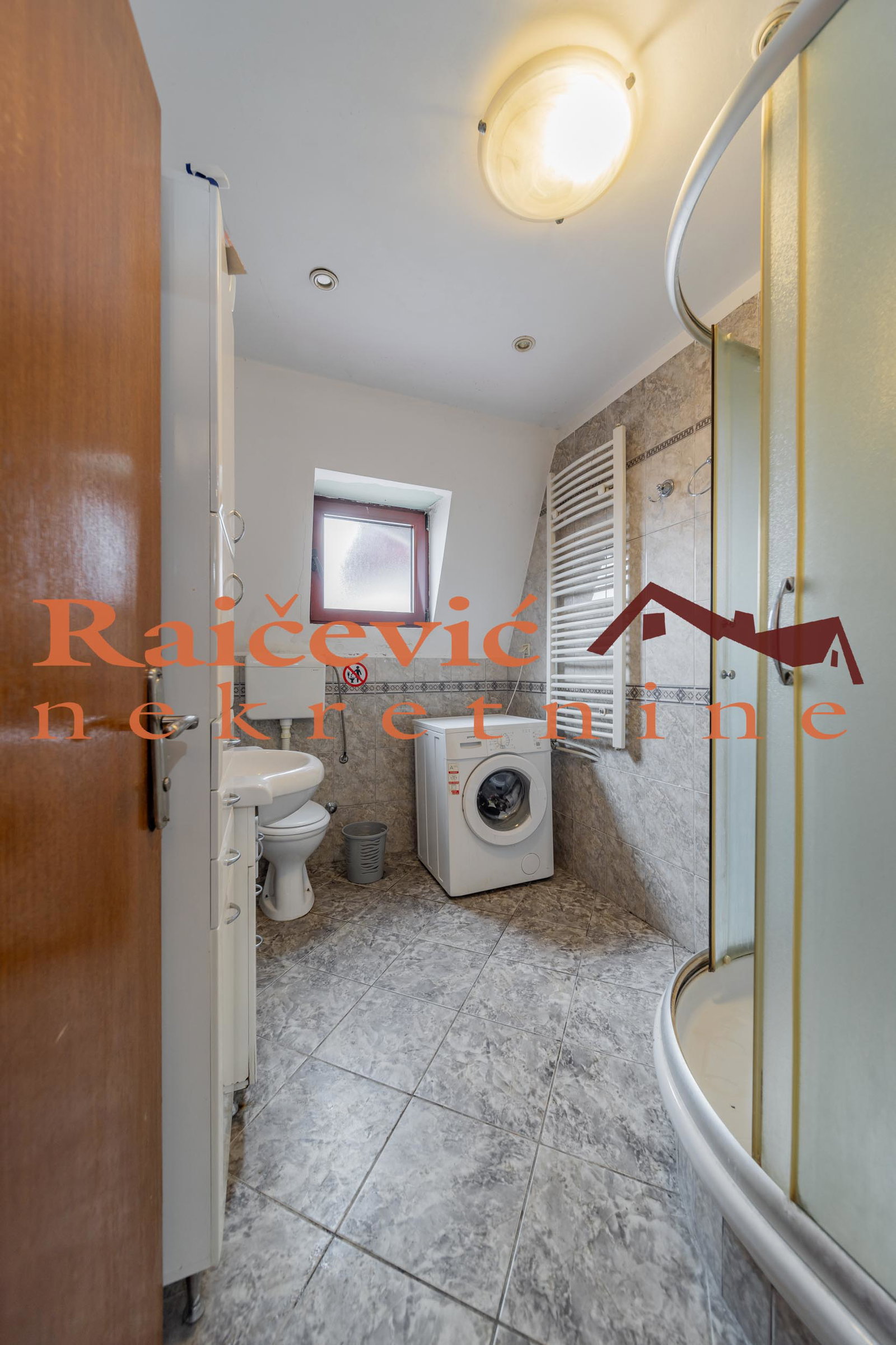 142943 Kuća za izdavanje, Učiteljsko Naselje, Beograd, 500m², 7.000 €/mes