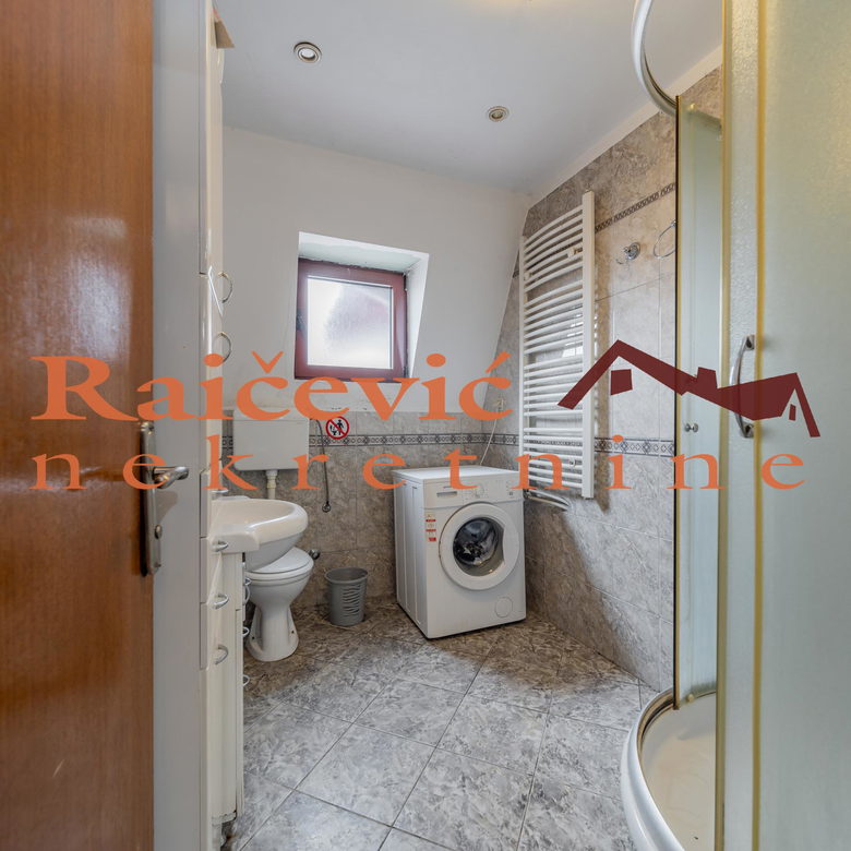 Kuća za izdavanje, Učiteljsko Naselje, Beograd, 500m², 7.000 €/mes