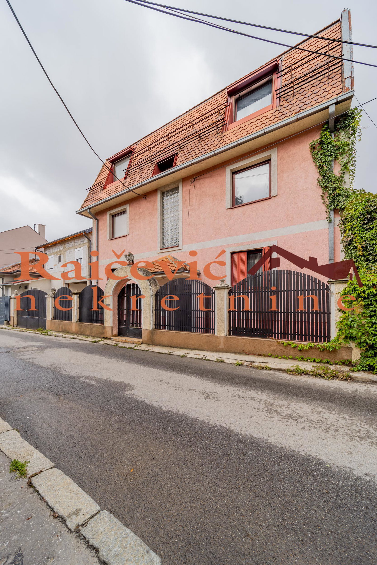 142949 Kuća za izdavanje, Učiteljsko Naselje, Beograd, 500m², 7.000 €/mes