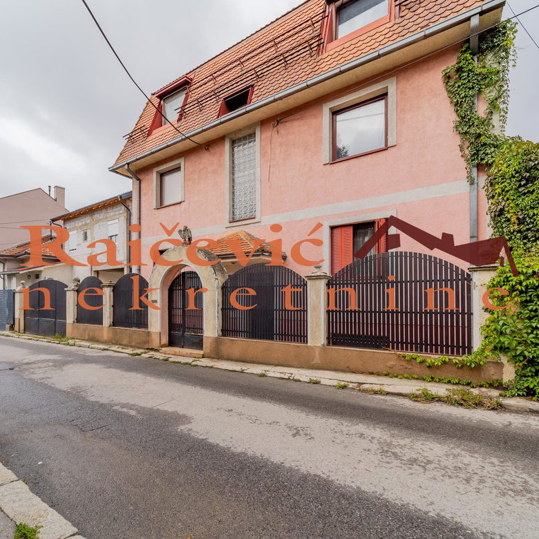 Kuća za izdavanje, Učiteljsko Naselje, Beograd, 500m², 7.000 €/mes