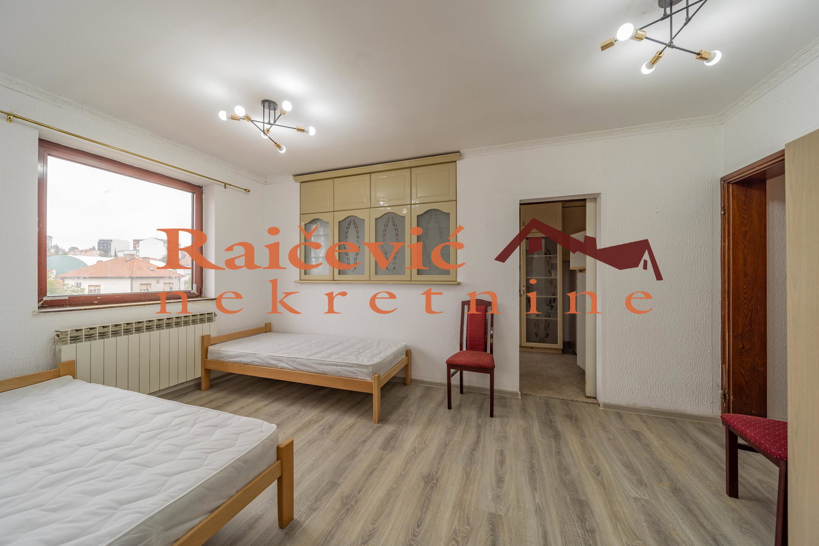 Kuća za izdavanje, Učiteljsko Naselje, Beograd, 250m², 2.700 €/mes