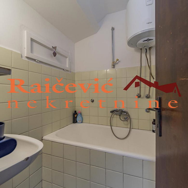Četvorosoban stan na prodaju, Centar, Beograd, 96m², 232.000 €