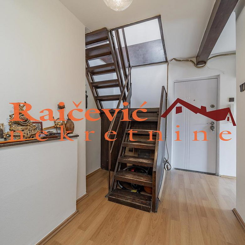 Četvorosoban stan na prodaju, Centar, Beograd, 96m², 232.000 €