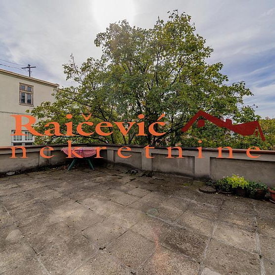 Četvorosoban stan na prodaju, Centar, Beograd, 96m², 232.000 €
