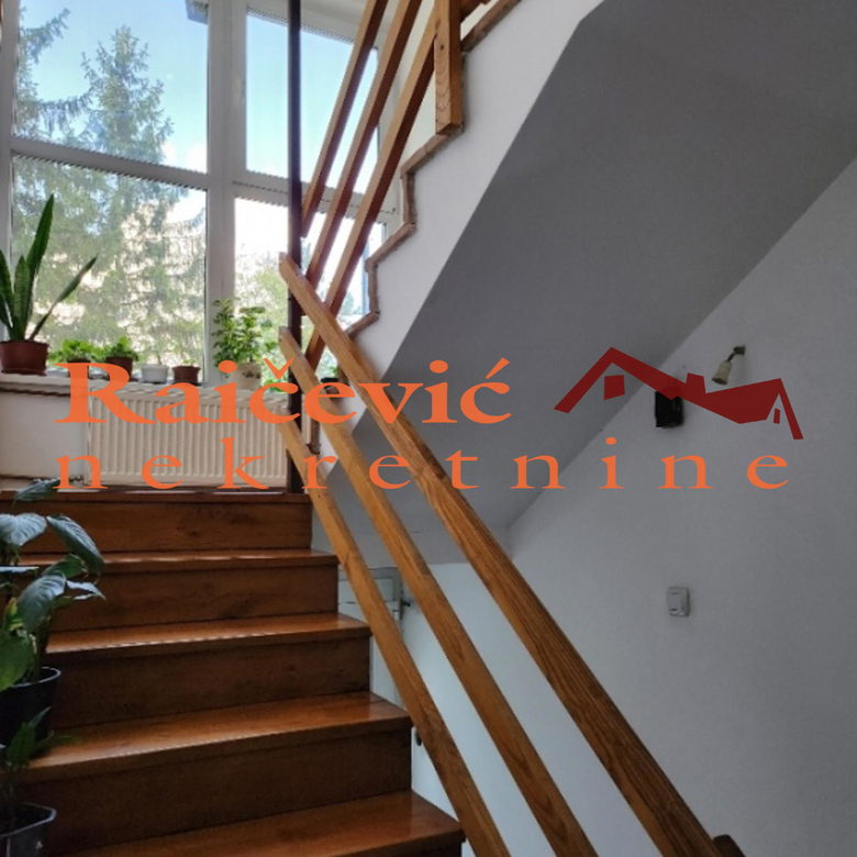 Kuća na prodaju, Ripanj, Beograd, 200m², 205.000 €