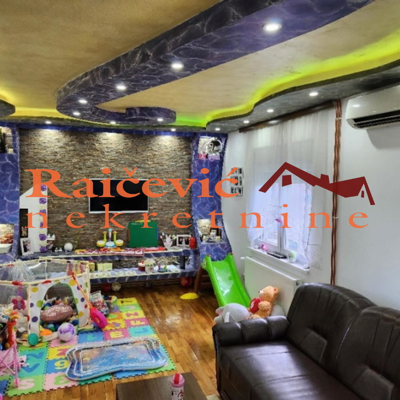 Kuća na prodaju, Ripanj, Beograd, 200m², 205.000 €