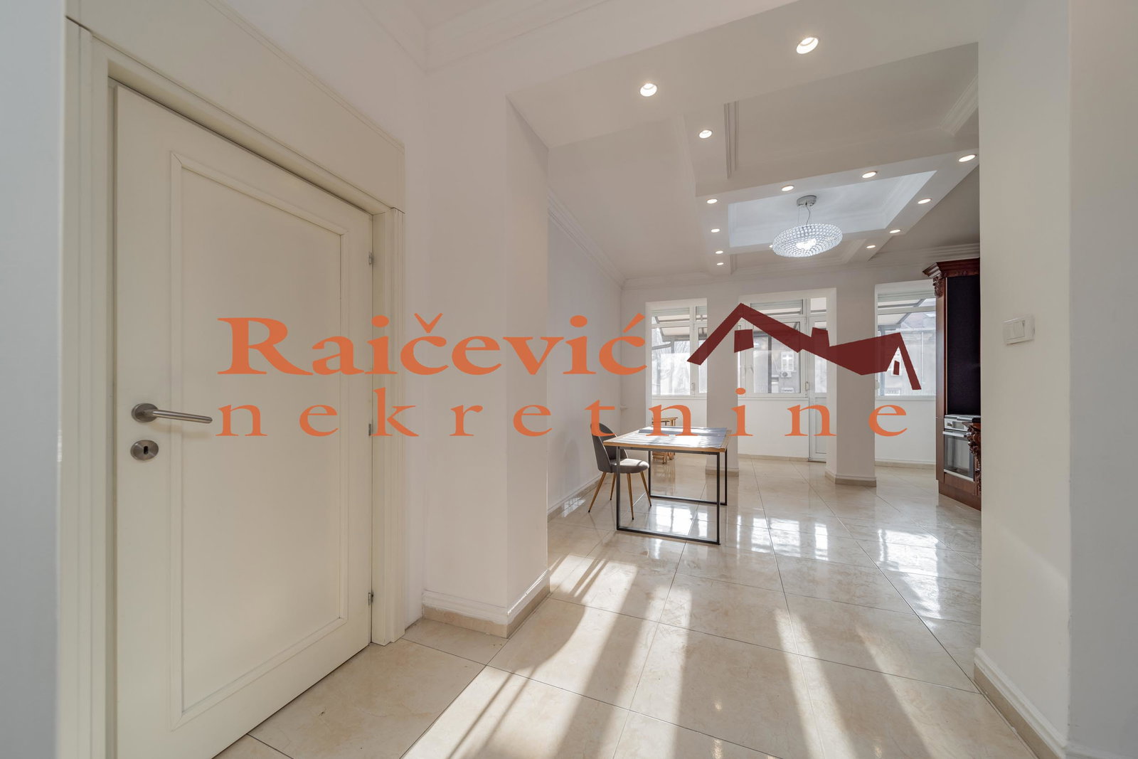 Trosoban stan za izdavanje, Cvetni Trg, Beograd, 102m², 1.000 €/mes